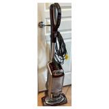 O - SHARK VACUUM CLEANER (K32)