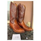 O - LUCCHESE COWBOY BOOTS SIZE 7EE (Y48)