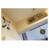 O - 'BACK AT THE RANCH' PLAQUE & DREAM CATCHERS