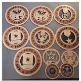 O - US ARMY WOODEN WALL PLAQUES (M77)