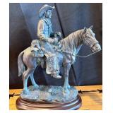 O - WESTERN RANGER COWBOY ON BRONCO (K65)