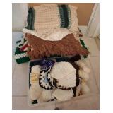 J - THROW BLANKETS, YARN & KNITTING PROJECTS (R44)