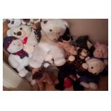 J - MIXED LOT OF PLUSH TOYS (M7)