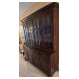 J - ETHAN ALLEN BREAKFRONT/ CHINA CABINET (R52)