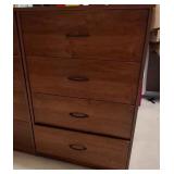 J - FOUR-DRAWER DRESSER (M26)