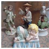 80 - VINTAGE PORCELAIN FIGURINES DECOR SET