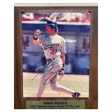 N - MIKE PIAZZA AUTOGRAPHED PHOTO WITH COA (T385)