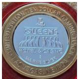 4 QUEENS CASINO - .999 SILVER $10 TOKEN (551 C56)