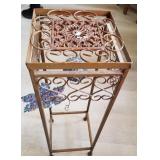 N1 - DECORATIVE METAL PLANT STAND 24"T (L60)