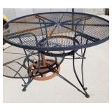 J3 - ROUND PATIO TABLE, UMBRELLA STAND