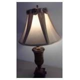 S2 - TABLE LAMP WITH SHADE