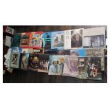 S2 - MIXED LOT OF VINYL RECORDS (L204)