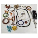 S2 - MIXED LOT OF COSTUME JEWELRY (Z148)