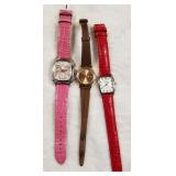 S2 - LOT OF THREE WATCHES (Z32)