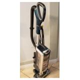 S2 - SHARK VACUUM CLEANER (MC48)