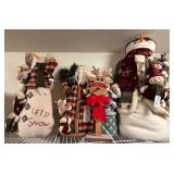 S2 - LOT OF CHRISTMAS DECORATIONS (MC32)