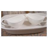 K - VILLEROY & BOCH SAUCE BOATS & CASSEROLE DISH