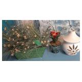 K - CANDLE LANTERN & FAUX FLOWERS (P106)