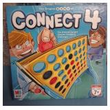 K - CONNECT 4 BOXED GAME (P133)