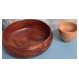 K - LOT OF TWO WOODEN BOWLS (P107)
