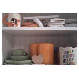43 - ASSORTED CERAMIC MUGS DECOR LOT