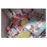 43 - CHILDREN'S TOYS AND BOOKS SET (A25)