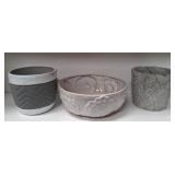 43 - DECORATIVE CERAMIC PLANTER POT SET