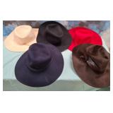 11 - LOT OF FIVE HATS (M196)