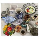 11 - COLORFUL CERAMIC POTTERY COLLECTION