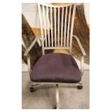 11 - MODERN ROLLING OFFICE ARMCHAIR
