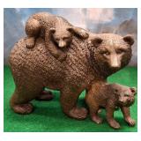 11 - MAMA BEAR & CUBS FIGURINE (M174)