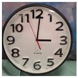 11 - DREAMSKY WALL CLOCK (M207)