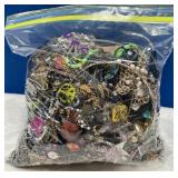 N - 7.6LBS BAG OF COSTUME JEWELRY (G9)