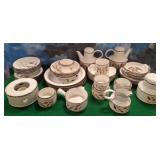 11 - MIDWINTER STONEHENGE STONEWARE DISHWARE