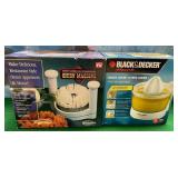 11 - BLOOMING ONION MACHINE, JUICER (M146)
