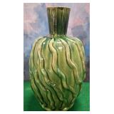 11 - GREEN-GLAZE VASE 15'T (M159)