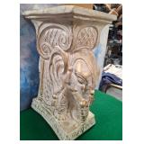 11 - DECORATIVE STAND 22'T (M165)