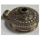 .925 STERLING SILVER W/GARNET LOCKET (PP11)