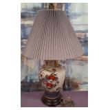 11 - VINTAGE TABLE LAMP WITH SHADE (R12)