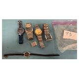 11 - LOT OF FIVE WATCHES (T5)