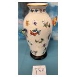 S5 - FRANKLIN MINT MEI-LIN "BUTTERFLIES" VASE