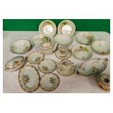 11 - VINTAGE ROYAL RUDOLSTADT DISHWARE (D17)