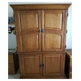 14 - SOLID OAK ENTERTAINMENT ARMOIRE (NO CONTENTS)
