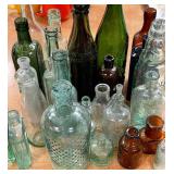 11 - COLLECTION OF VINTAGE BOTTLES (D6)