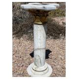 M1 - MARBLE DISPLAY PILLAR 35'T (Y27)