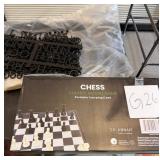 M1 - CHESS GAME WITH CARRY CASE (G26)