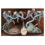 M1 - DECORATIVE TREE, PLATE & BUD VASE (K77)