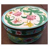 J1 - VINTAGE CLOISONNE TRINKET BOX (D33)