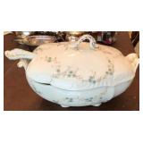 J1 - ROYAL JOHNSON BROS SOUP TUREEN (D2)