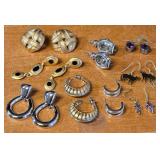 J1 - LOT OF COSTUME JEWELRY EARRINGS (34)